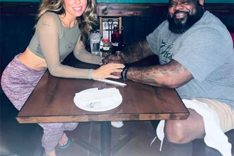 Brent Celek’s ex-wife goes Instagram official with another longtime Eagle