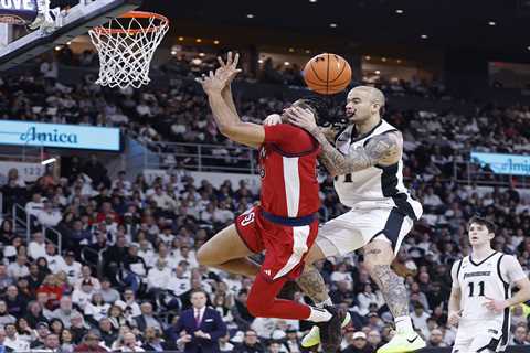 One ugly play set St. John’s season into the Sweet 16 stratosphere