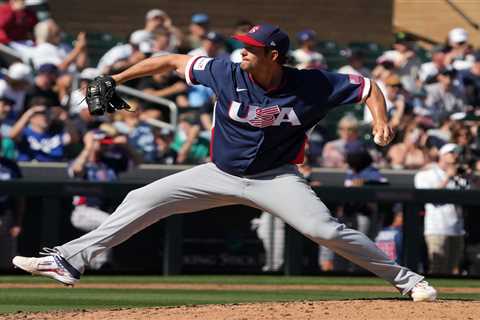 Clayton Kershaw appears at Dodgers’ Opening Day in unfamiliar attire