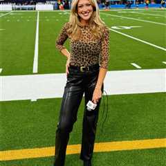 Devan Kaney, another popular Philly broadcaster, out as Eagles sideline reporter