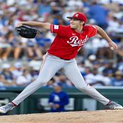 Reds’ Nick Lodolo exits injury rehab start early with blister on pitching finger