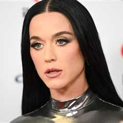 Katy Perry Tosses Credit Card Into Trevi Fountain for ‘Good Luck’