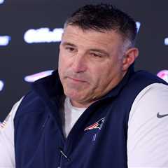 Mike Vrabel no longer thinks the photos of he and Dianna Russini are ‘laughable’