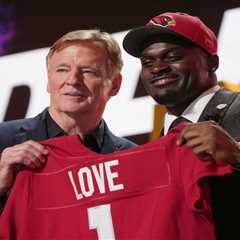 Jeremiyah Love emerges as early favorite for Offensive Rookie of the Year after Round 1 of NFL draft