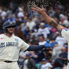 Dodgers rout Cubs as slumping bats break out in 12-run outburst