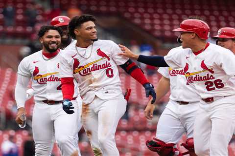 Cardinals’ Masyn Winn shares photo of wrecked car following crash hours after Mets walk-off