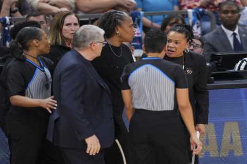Diana Taurasi reacts to fiery Geno Auriemma-Dawn Staley confrontation
