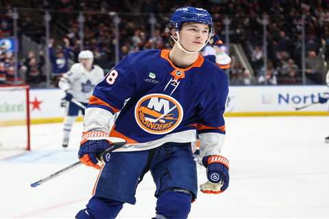 Islanders vs. Senators prediction: NHL picks, odds, best bet