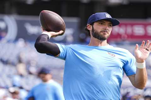 Giants sign veteran quarterback Brandon Allen in depth move