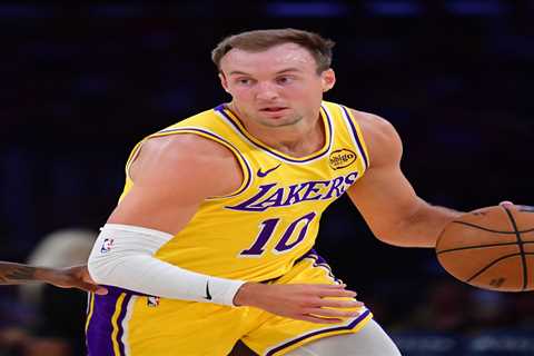 Lakers vs. Rockets Game 1 pick: NBA playoff picks, odds, bets