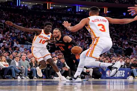 Knicks collapse in stunning Game 2 loss to let Hawks even series