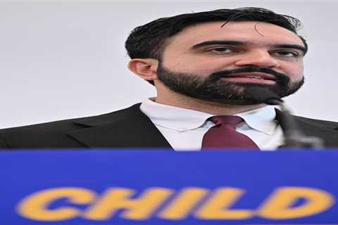 Knicks fall hours after ‘Mayor Mambino’ admin puts up display
