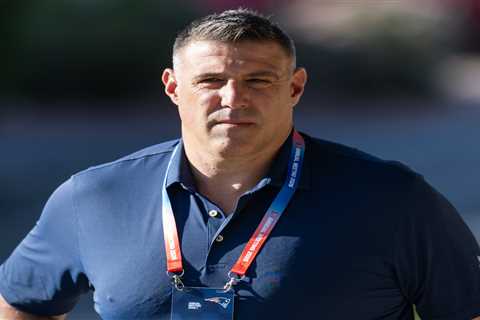 Mike Vrabel missing end of 2026 NFL Draft and will seek counseling after Dianna Russini photo..