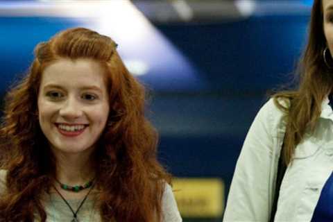 Izzy On 'My Mad Fat Diary' 'Memba Her?!
