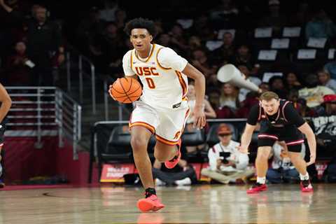 USC star freshman Alijah Arenas to return for second season
