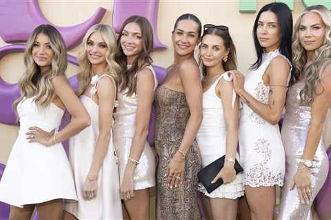 'Secret Lives of Mormon Wives' Orange County Spinoff Seen Filming