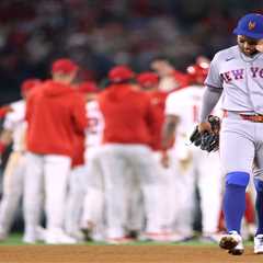 Mets waste numerous chances in 10-inning loss to Angels