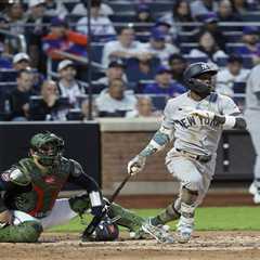 Jazz Chisholm Jr. breaks through in big night for Yankees — with another change of pants