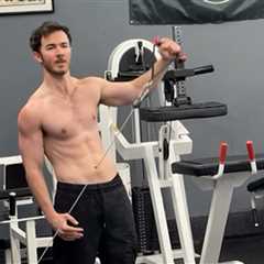 Kevin Jonas' Wife Shares His Abs on the Internet