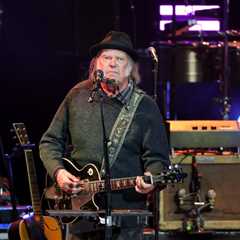 Neil Young Makes First Live Appearance of 2026 at Vancouver Benefit Concert