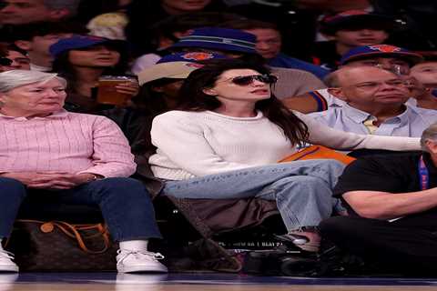 Anne Hathaway tells Jimmy Fallon on ‘Tonight Show’ why she’s a ‘motherly’ Knicks fan