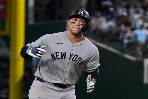 MLB Power Rankings, Award Tracker: A new No. 1 team in baseball and a high-priced, last place loser