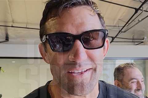 Luke Rockhold Has Zero Interest In Hollywood Career, I Hate Fake Characters!