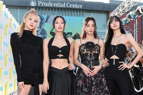 BLACKPINK Reunites for a Bathroom Selfie at the 2026 Met Gala