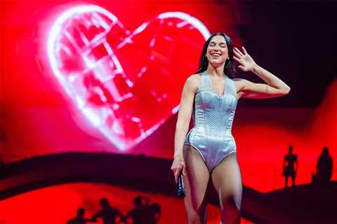 Dua Lipa Makes Surprise Appearance at Tame Impala’s London O2 Show