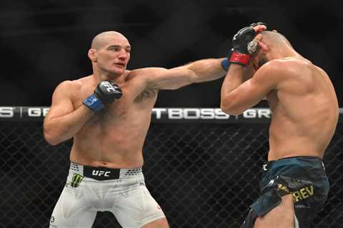 UFC 328: Sean Strickland captures middleweight title with split decision win over Khamzat Chimaev