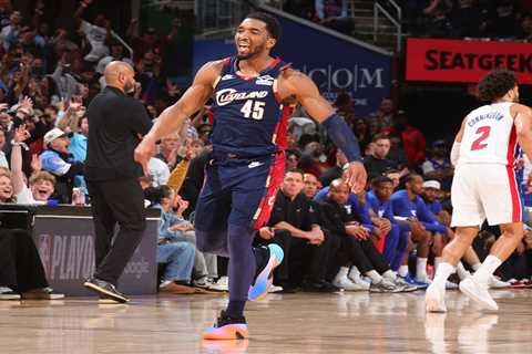 Donovan Mitchell goes off for 39 points in second half as Cavaliers win Game 4 to even series with..