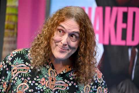 ‘Dare to Be Stupid: The Weird Al Musical’ Is Headed to Broadway