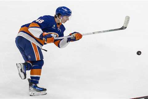 Gary Bettman tells The Post what impresses him about Islanders star Matthew Schaefer