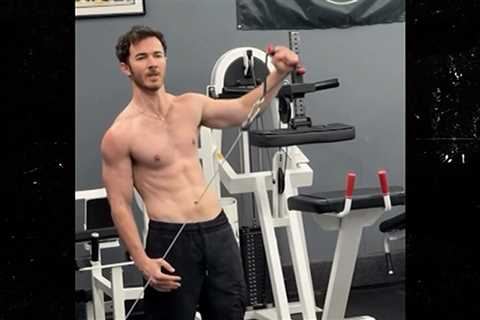 Kevin Jonas' Wife Shares His Abs on the Internet