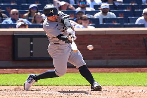 Anthony Volpe nearly plays Subway Series hero with Yankees future in flux: ‘That’s the guy we know’