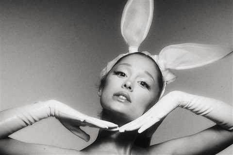 Ariana Grande Celebrating 10th Anniversary of ‘Dangerous Woman’ LP With Expanded Edition Featuring..
