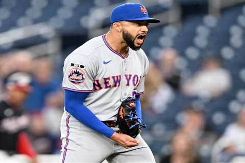 Devin Williams overcomes A.J. Ewing’s miscue to lock down save in Mets’ win