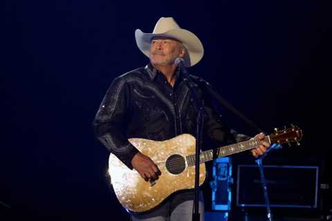 Alan Jackson’s ‘Last Call’ Concert Will Be Taped for an NBC Special
