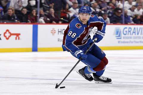 Avalanche vs. Golden Knights Game 3 prediction: NHL picks, best bets, odds for Sunday night