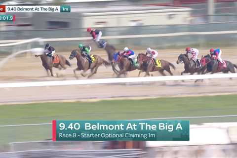 Jockey thrown off horse high into air in scary Aqueduct scene
