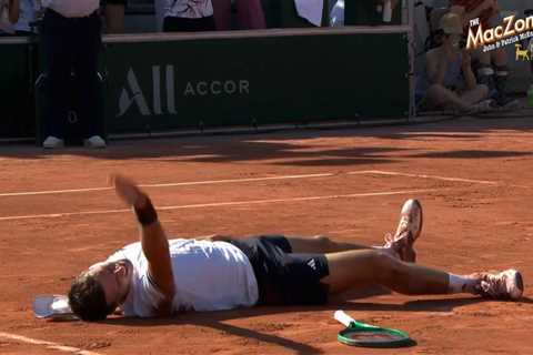 Jakub Mensik collapses after epic five-hour French Open match in scary scene
