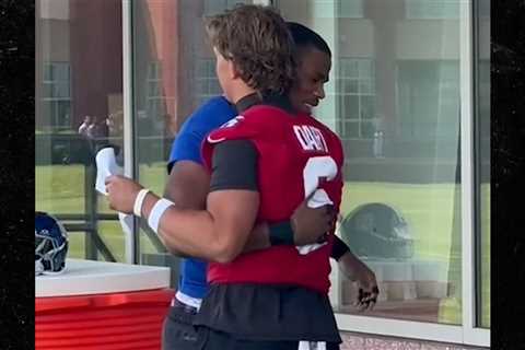 Jaxson Dart And Abdul Carter Hug It Out After Donald Trump Drama
