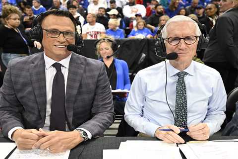 Kevin Harlan had touching Knicks playoff gesture for Mike Breen