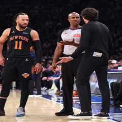 Hawks give Quin Snyder contract extension after being last team to beat Knicks