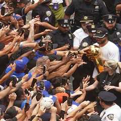 Striking Jalen Brunson image reveals insane love fans have for NBA finals MVP at championship parade