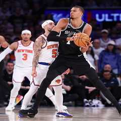 Knicks guard calls out Victor Wembanyama for not shaking hands after NBA Finals
