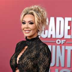 Bunnie Xo Reveals Her DMs Are Full of Thirsty Men Amid Jelly Roll Divorce: ‘Send Help’