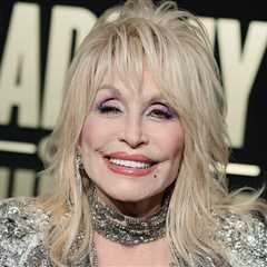 Dolly Parton Makes Surprise Appearance Amid Health Scares