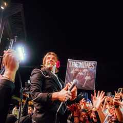 How The Hives Conquered Latin America in Spanish & Portuguese: ‘We Really Like It Here’