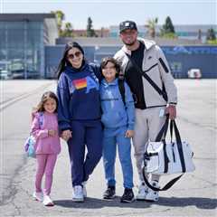Dodgers’ Miguel Rojas recounts family’s harrowing experience in Venezuela earthquakes